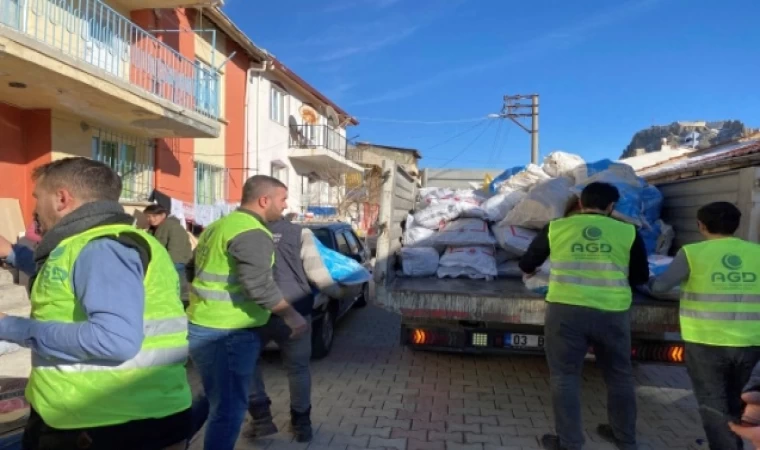AGD Depremzede Ailelerin Yanında