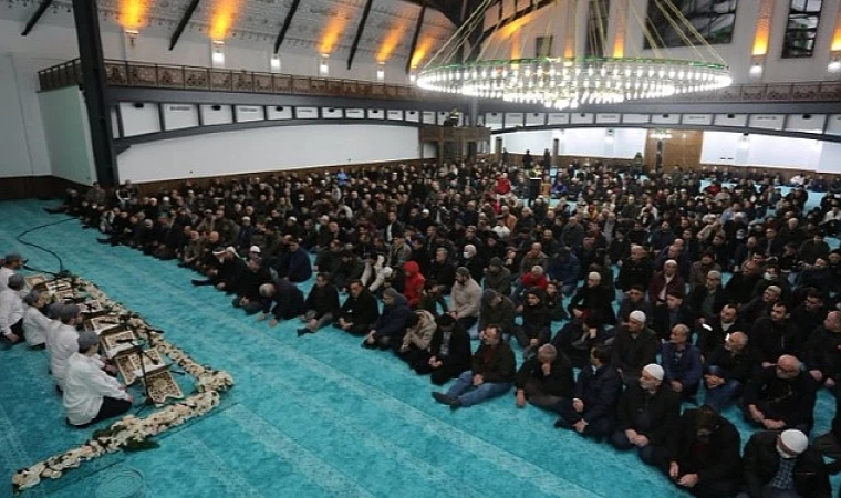 Canik Belediyesi’nden Miraç Kandili Özel Programı