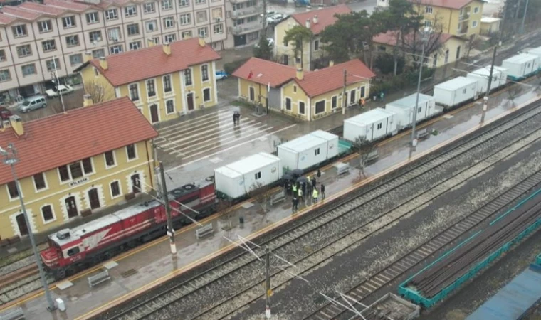 Deprem bölgesine yeni konteynerlerin sevkiyatı Bilecik’ten yapıldı