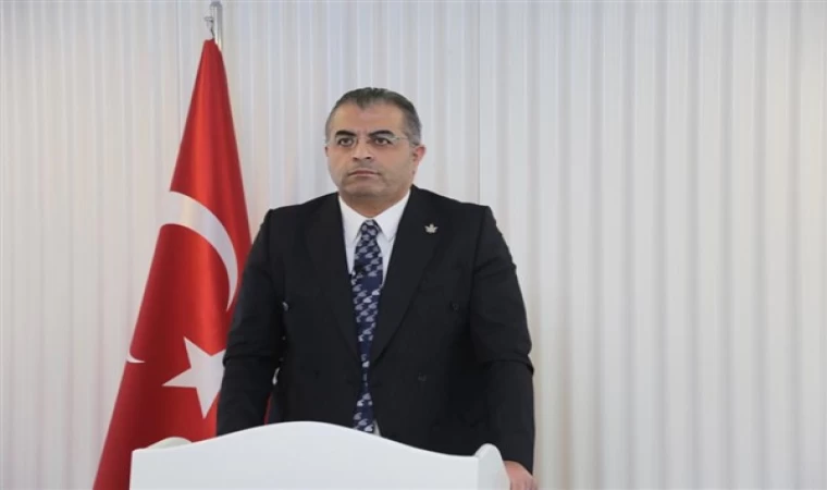 Gelecek Partisi Sözcüsü Özcan: ”Depremle sarsıldık, liyakatsizlikle yıkıldık”