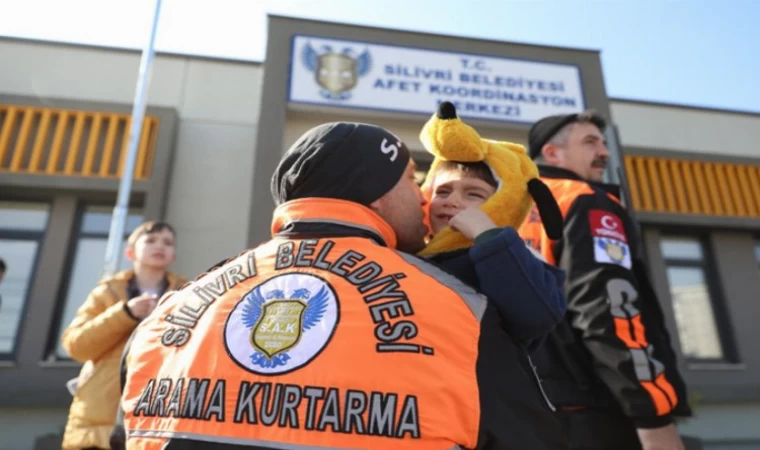 İstanbul Silivri’de ekiplere duygusal karşılama