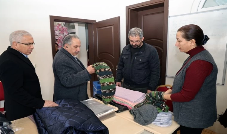 Kayseri Talas’tan depremzedelere uyku tulumu