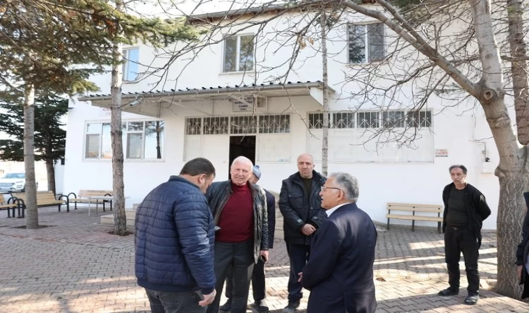 Memduh Büyükkılıç’tan depremzedelere ziyaret