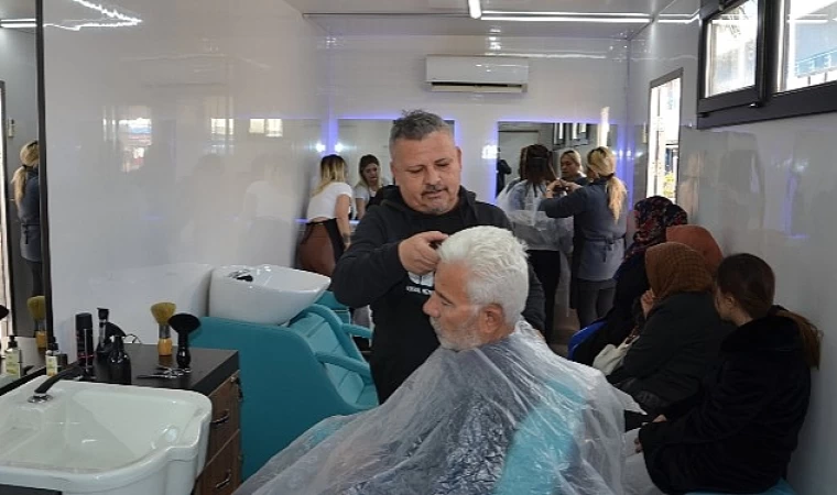 Mobil Kuaför depremzedeler için Alanya’da