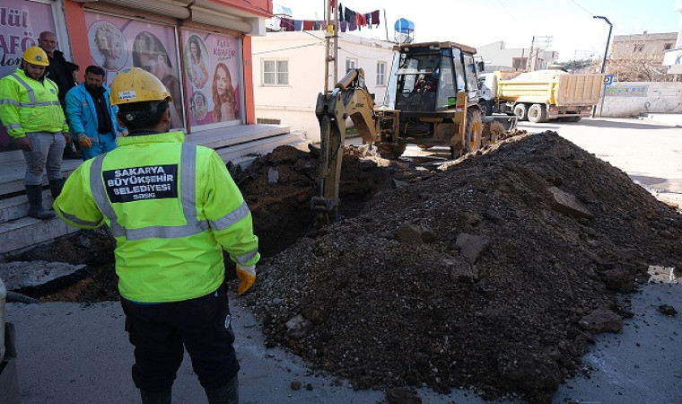 Sakarya’dan Kahramanmaraş’ın 75 mahallesine altyapı hizmeti
