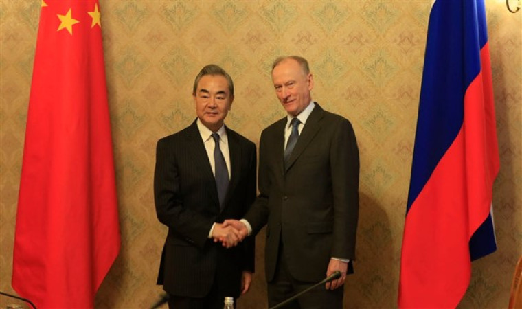 Wang Yi Rusya Güvenlik Konseyi Sekreteri Nikolay Patruşev’le görüştü