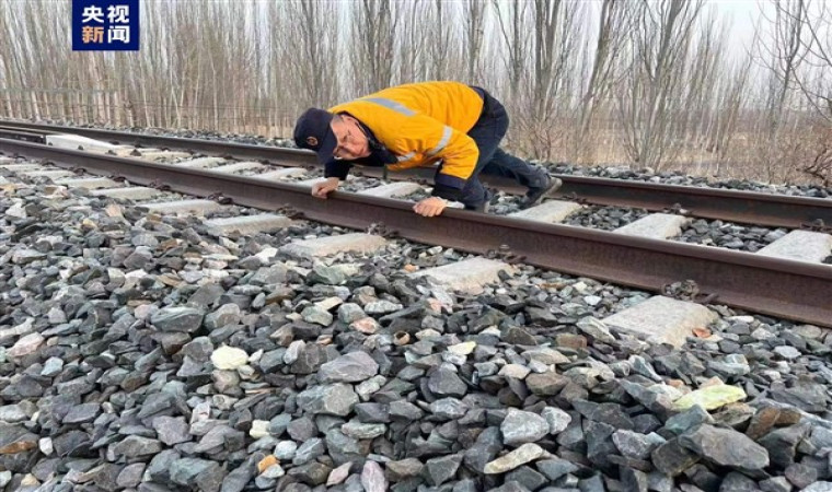 Xinjiang’da bazı tren seferleri deprem nedeniyle durduruldu