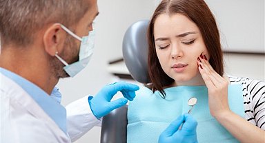 100 diş ağrısından 3’ünün nedeni diş değil