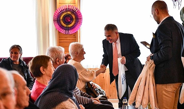 ABB yaşlılara saygıyı unutmuyor