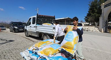 Afetzede besicilere Gaziantep'ten yem desteği