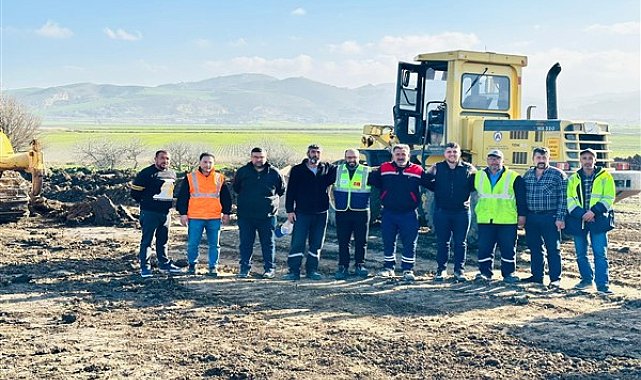 Afyonkarahisar İl Özel İdaresi ekipleri deprem bölgesinde etkin görev alıyor