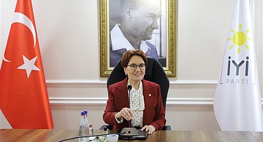 Akşener, İYİ Parti Başkanlık Divanı üyeleri ile bir araya geldi