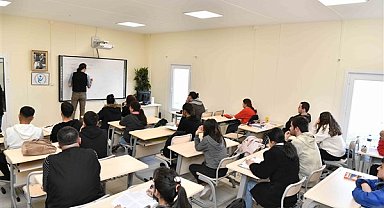 Ankara Büyükşehir, Kesikköprü’deki misafirlerine eğitim desteğine başladı
