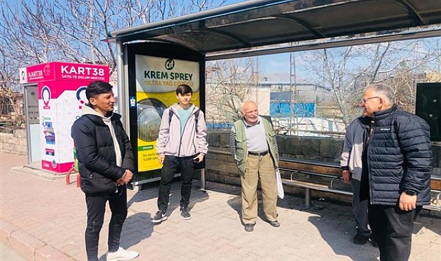Başkan Büyükkılıç, hem esnaf ziyaret etti hem de vatandaşla buluştu