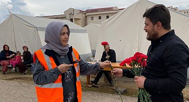 Başkan Satıcı'dan depremzede kadınlara 8 Mart sürprizi