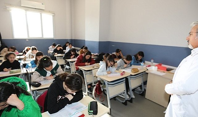 Bayraklı'nın öğrencileri geleceğe hazırlanıyor