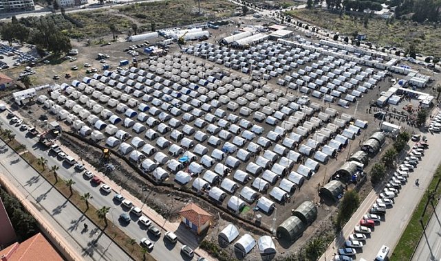 Beylikdüzü çadırları İskenderun'a devretti!