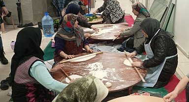 Bilecik'te oklavalar depremzedeler için çalıştı