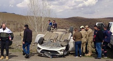 Bingöl'de iki otomobil çarpıştı: 4 yaralı