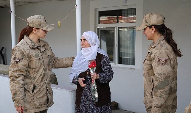 Bingöl'de jandarma 107 yaşındaki kadını unutmadı