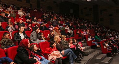 Bursa Gürsu'da ücretsiz sinema ve tiyatro keyfi