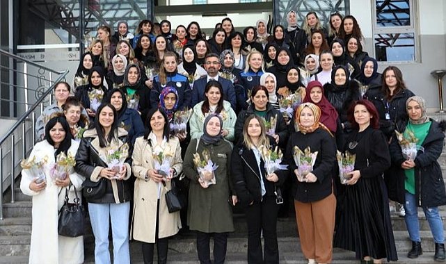 Bursa İnegöl'de kadın personele 8 Mart yemeği