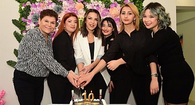 Bursa'da güzellik salonunda 10. yıla sessiz kutlama