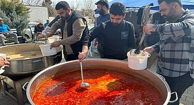 CEPDER'in deprem bölgesine destekleri sürüyor