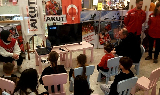 Çocuklar Deprem Haftasında AKUT Afyonkarahisar Ekibi İle Bir Araya Geldi.