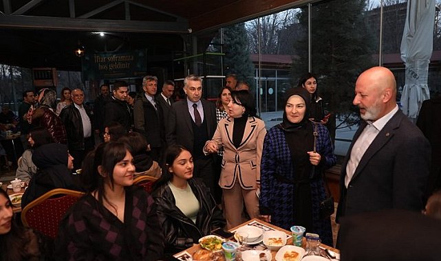 Çolakbayrakdar ailesi depremzedelerle iftarda buluştu