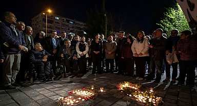 Depremde yitirilen canlar için İzmir'den “sessiz çığlık