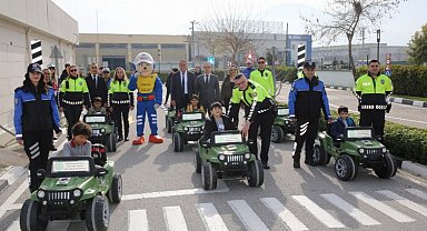 Depremzede çocuklara Manisa'da trafik eğitimi