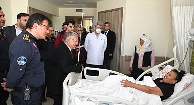 Depremzedelere Büyükkılıç morali