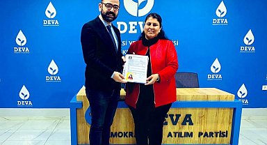 Diyarbakır'da Melis Kandemir DEVA'dan aday adayı oldu
