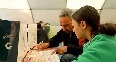 Gaziantep Büyükşehir, depremzede öğrencilere maddi destek sağlayacak