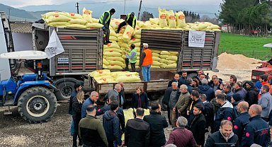 Gaziantep Büyükşehir'den üreticilere gübre desteği