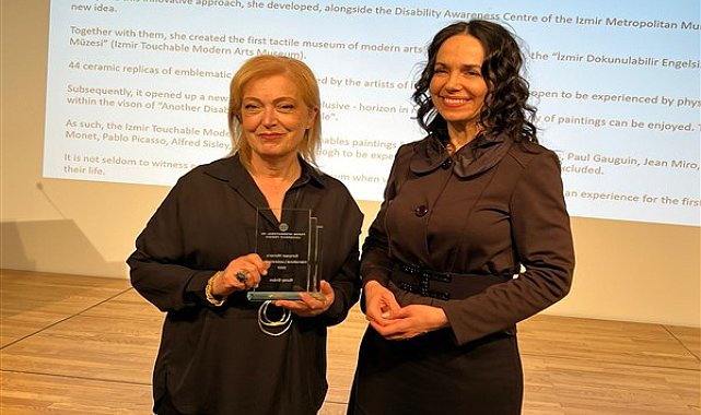 Görme engellileri sanatla buluşturan projenin mimarına uluslararası ödül
