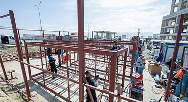 Hatay'da 200 aileyi barındıracak konteyner kent için yoğun çalışma