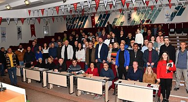İzmir Çiğli'de arıcılar sertifikalandı