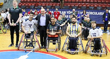 İzmir, EUROCUP 2'de tam not aldı