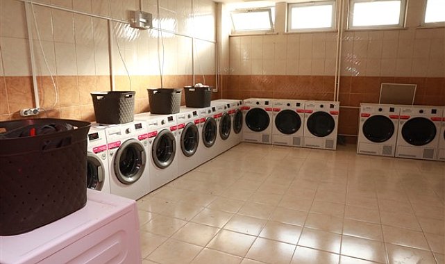 Kayseri Büyükşehir Belediyesi'nden afet bölgesine 'Çamaşır Yıkama Merkezi'