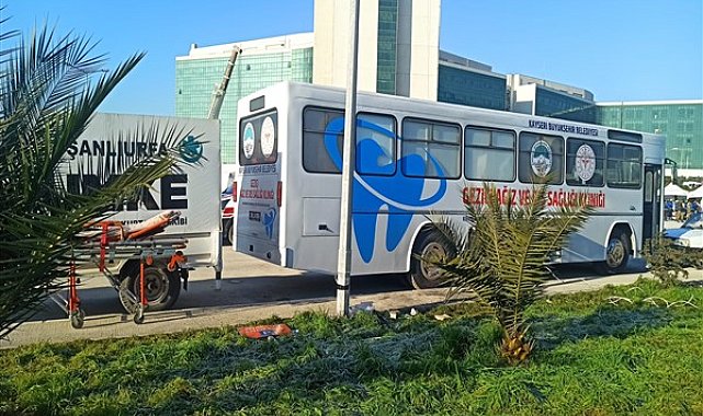 Kayseri Büyükşehir'in Gezici Ağız ve Diş Sağlığı Kliniği deprem bölgesinde