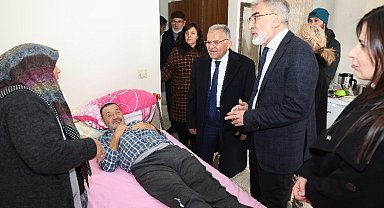 Kayseri dinamiklerinden depremzedelere ziyaret