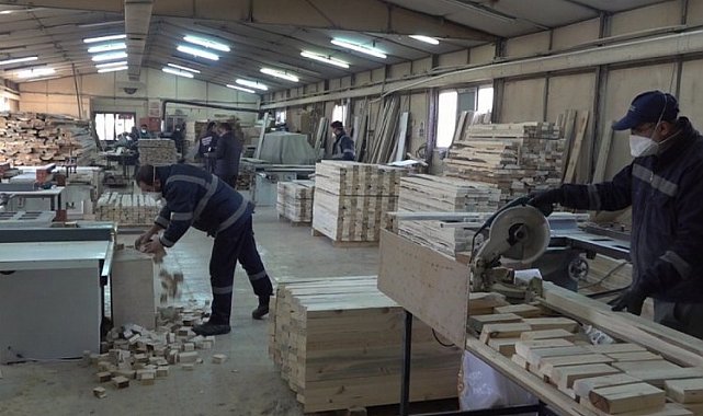 Kent mobilyaları belediye ekiplerinden