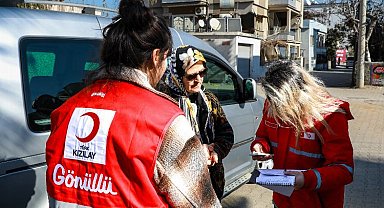 Kızılaycılığı kadınların gücü yükseltiyor