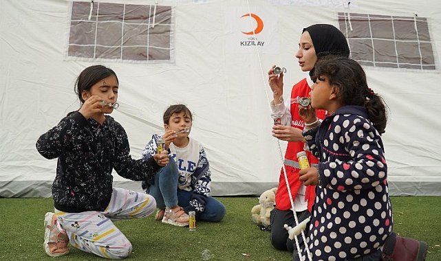 Kızılay'dan afetzedelere psikososyal destek
