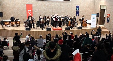 KYK yurdunda depremzedelere çoksesli moral