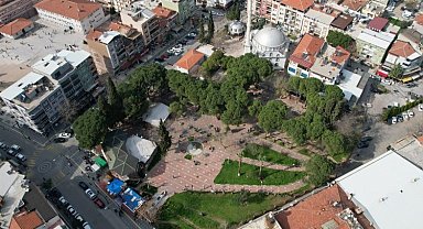Manisa Büyükşehir, Soma'da 13 Eylül Parkı'nı yeniliyor