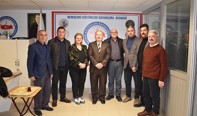 Manisa Hemşehri Derneği'nden depremzedelere destek