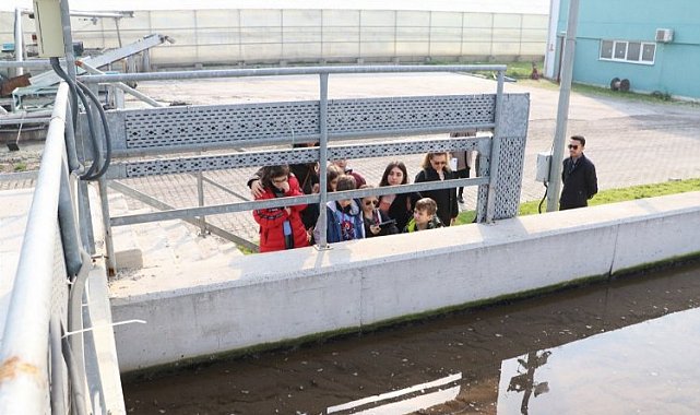 Manisa'da kolejli miniklerden çevreci ziyaret
